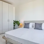 New! Sant Anna Residences, Ph 8 By Sf Homes Διαμέρισμα *