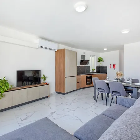 Apartment New! Sant Anna Residences, Ph 8 By Sf Homes Marsaskala