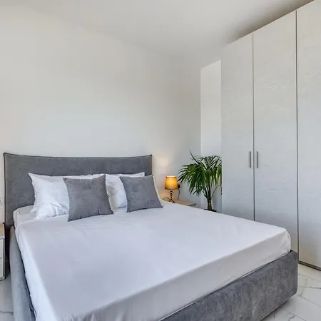 New! Sant Anna Residences, Ph 8 By Sf Homes アパート *