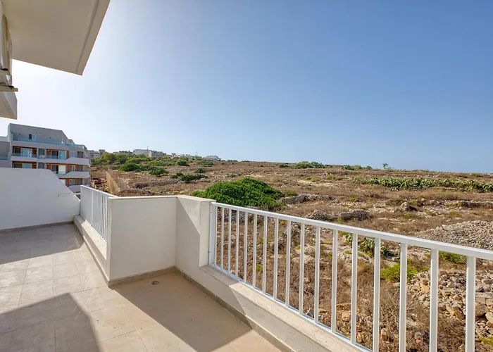 New! Sant Anna Residences, Ph 8 By Sf Homes Appartement